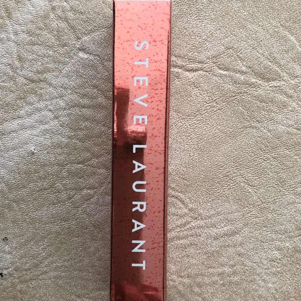 Steve Laurent lip oil